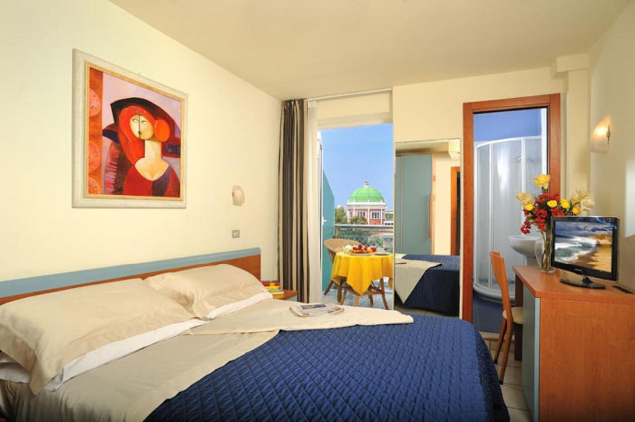Hotel Astra Ριτσιόνε Εξωτερικό φωτογραφία
