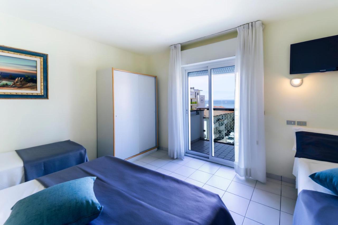 Hotel Astra Ριτσιόνε Εξωτερικό φωτογραφία