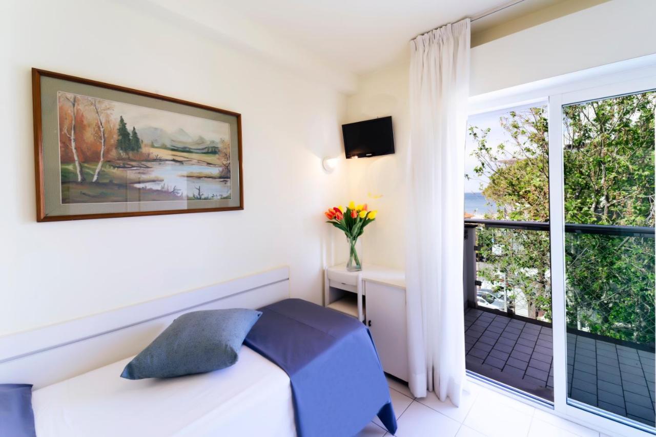 Hotel Astra Ριτσιόνε Εξωτερικό φωτογραφία