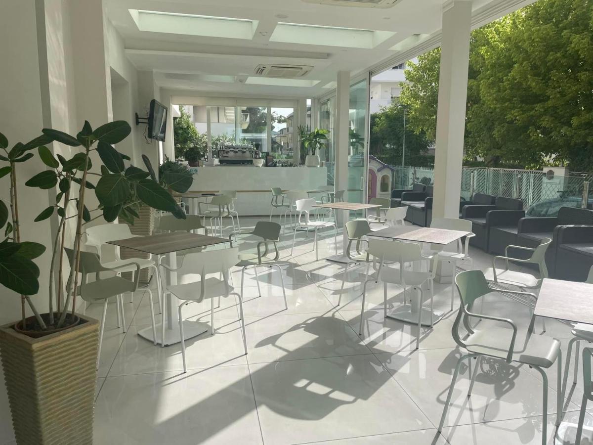 Hotel Astra Ριτσιόνε Εξωτερικό φωτογραφία