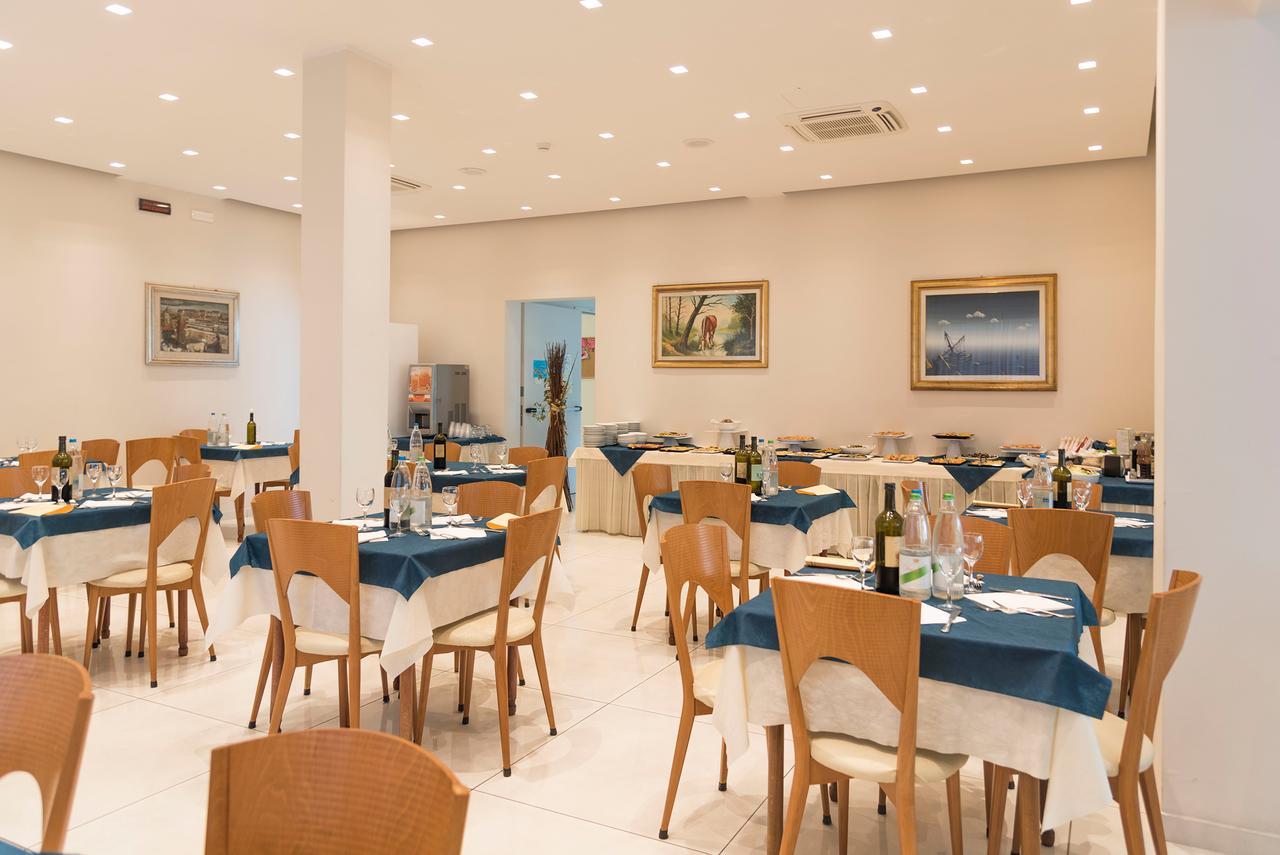 Hotel Astra Ριτσιόνε Εξωτερικό φωτογραφία