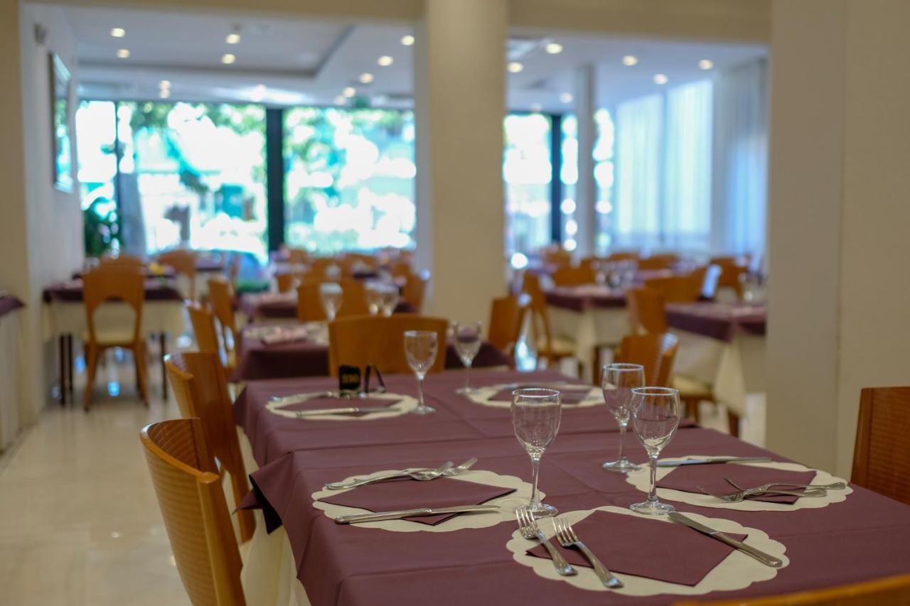 Hotel Astra Ριτσιόνε Εξωτερικό φωτογραφία